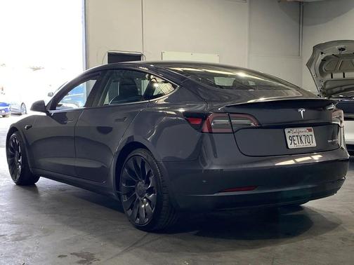 2023 Tesla Model 3 Performance