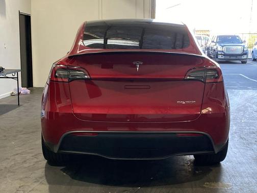 2020 Tesla Model Y Performance Dual Motor All-Wheel Drive