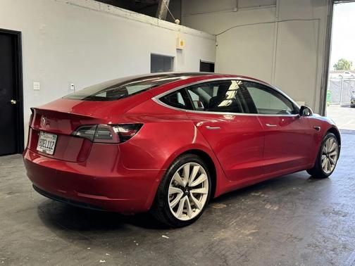 2018 Tesla Model 3 Long Range