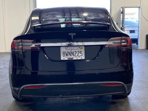2017 Tesla Model X 75D