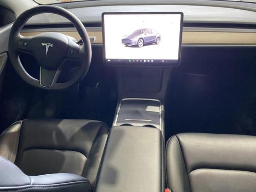 2022 Tesla Model Y Long Range Dual Motor All-Wheel Drive