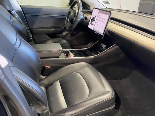 2017 Tesla Model 3 Long Range