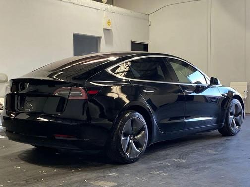 2017 Tesla Model 3 Long Range