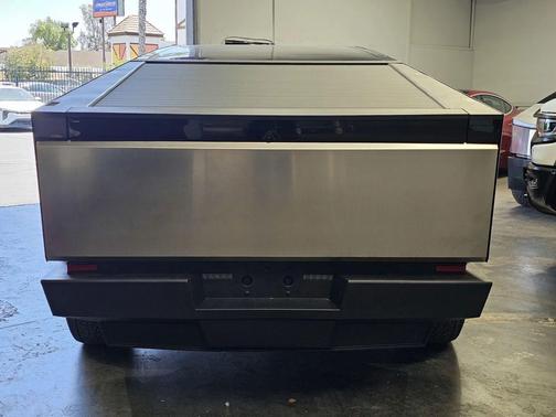 Stainless Steel 2024 Tesla Cybertruck Cyberbeast