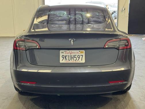 2023 Tesla Model 3 Standard Range