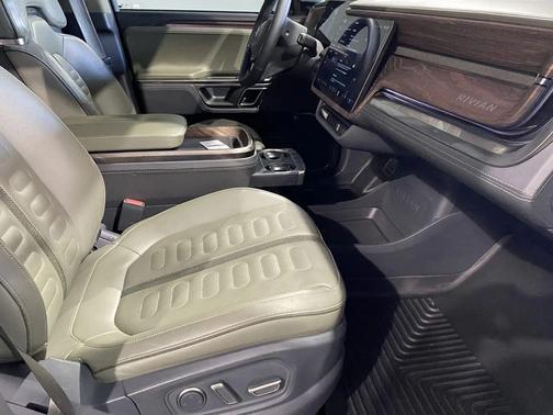 2022 Rivian R1T Launch Edition