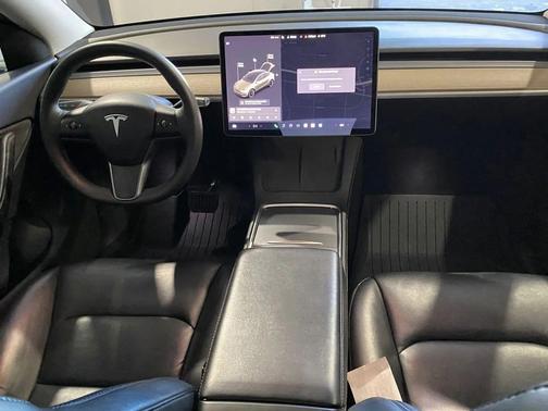 2021 Tesla Model Y Standard Range Rear-Wheel Drive
