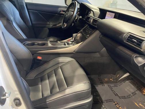 2019 Lexus IS 300 Base