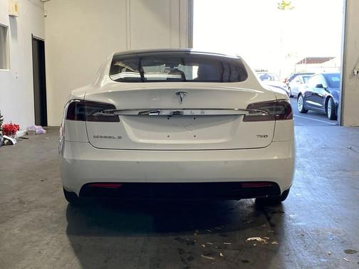 2018 Tesla Model S 