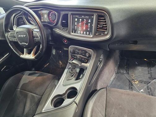 Granite Pearlcoat 2016 Dodge Challenger SRT Hellcat