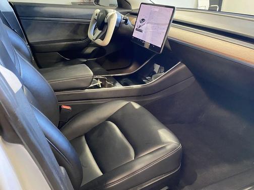 2020 Tesla Model 3 Standard Range