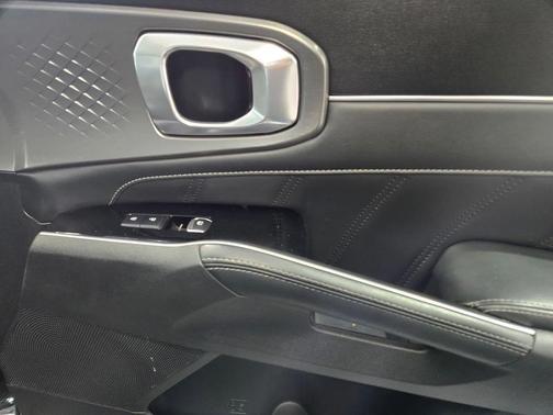 Ebony Black 2021 Kia Sorento SX