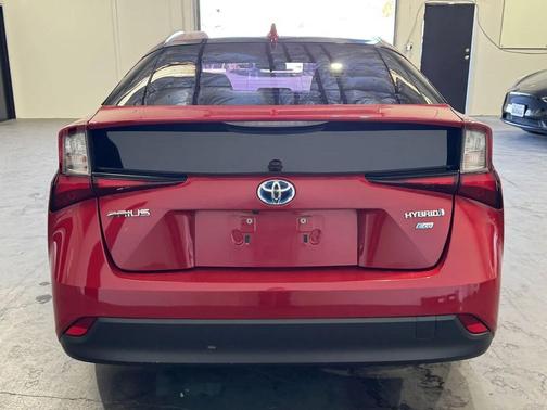 2022 Toyota Prius L