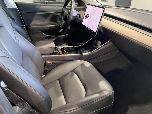 2018 Tesla Model 3 Standard