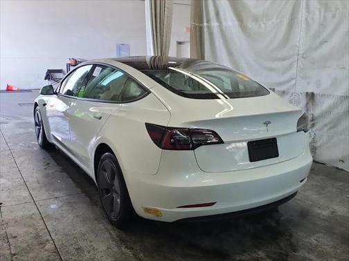 2022 Tesla Model 3 Standard Range