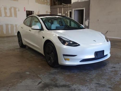 2022 Tesla Model 3 Standard Range
