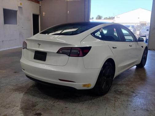 2022 Tesla Model 3 Standard Range