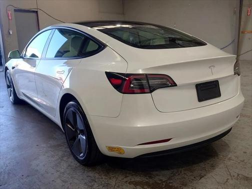2022 Tesla Model 3 Standard Range