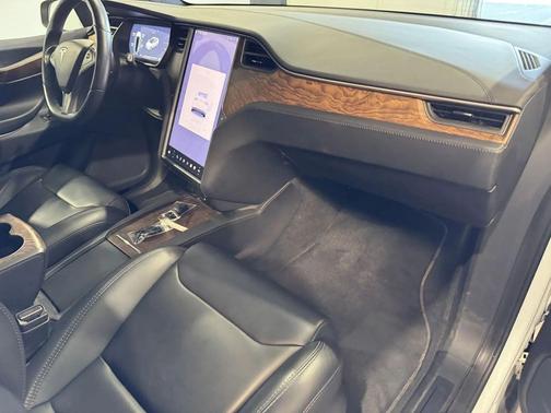 2018 Tesla Model X 75D
