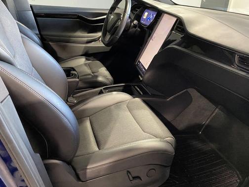 2018 Tesla Model X 