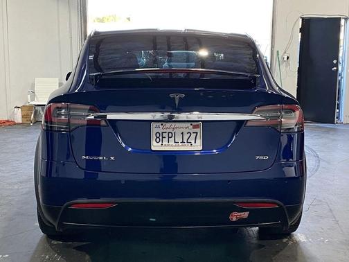 2018 Tesla Model X 