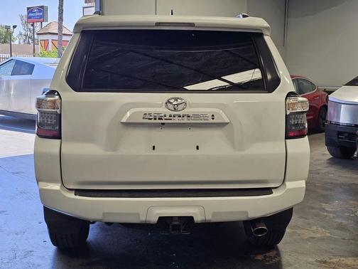 Ice Cap 2023 Toyota 4Runner SR5