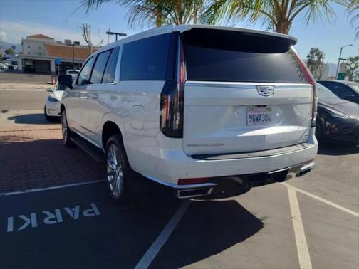 2021 Cadillac Escalade ESV Premium Luxury