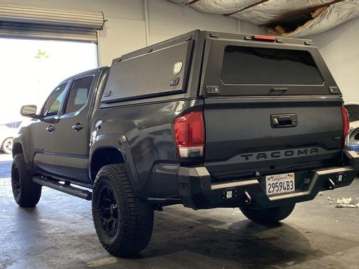 2020 Toyota Tacoma SR5