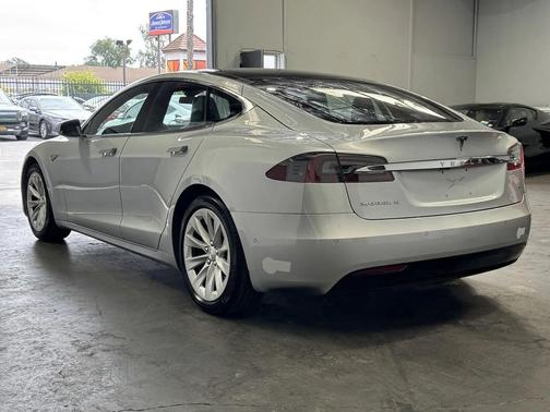 2016 Tesla Model S 75D