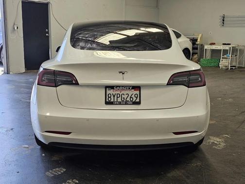Pearl White Multi-Coat 2021 Tesla Model 3 Standard Range Plus