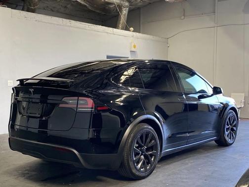 2023 Tesla Model X 