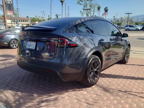 2022 Tesla Model X Plaid