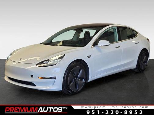 white 2018 Tesla Model 3 Long Range
