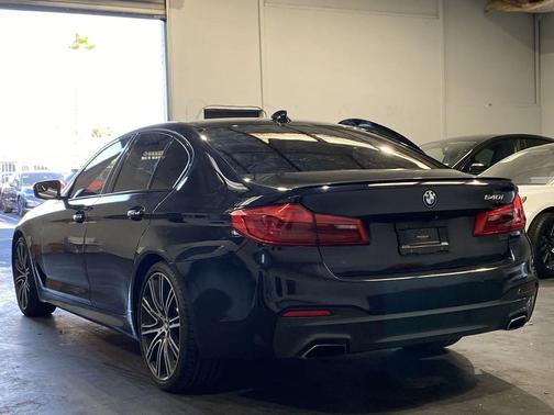 2018 BMW 540 540i