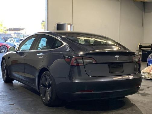 2020 Tesla Model 3 Standard Range Plus