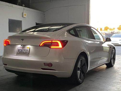 2023 Tesla Model 3 Standard Range