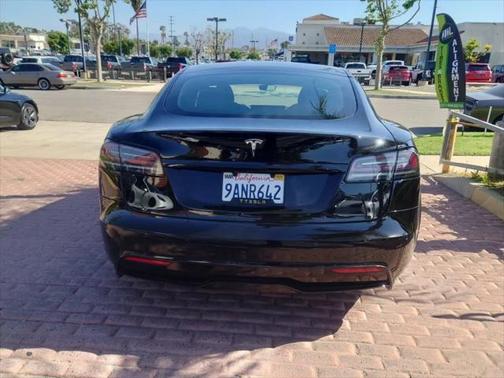 2022 Tesla Model S Base