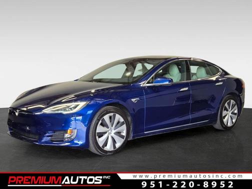 Deep Blue Metallic 2020 Tesla Model S