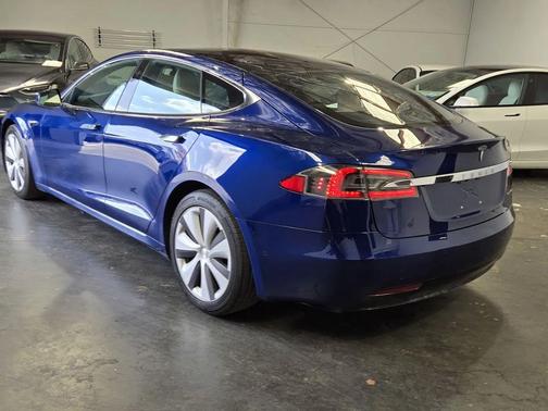 Deep Blue Metallic 2020 Tesla Model S