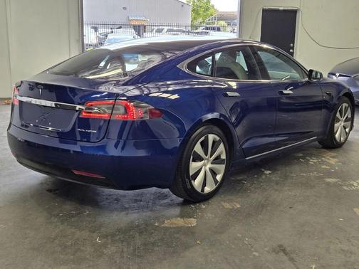 Deep Blue Metallic 2020 Tesla Model S