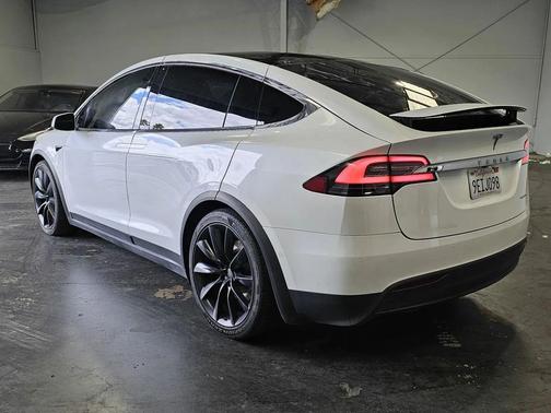 2020 Tesla Model X