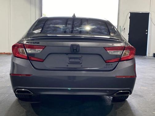 Modern Steel Metallic 2018 Honda Accord Sport 2.0T