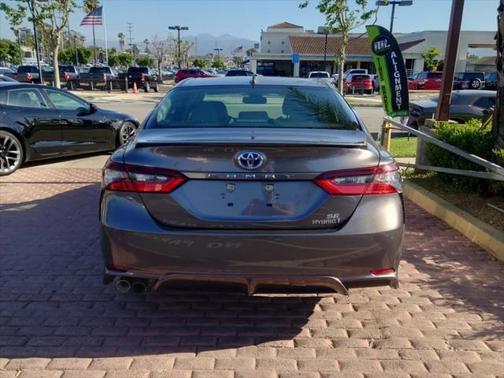 2024 Toyota Camry Hybrid SE