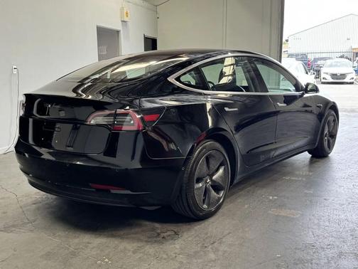 2018 Tesla Model 3 Standard