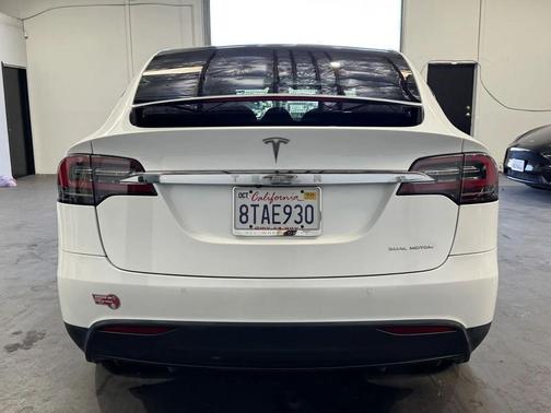 2021 Tesla Model X Long Range Plus Dual Motor All-Wheel Drive