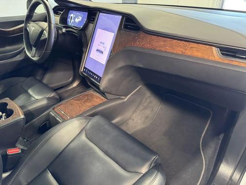 2021 Tesla Model X Long Range Plus Dual Motor All-Wheel Drive