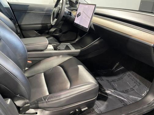 2020 Tesla Model 3 Standard Range