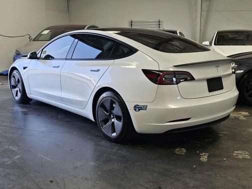 white 2021 Tesla Model 3 Standard Range Plus