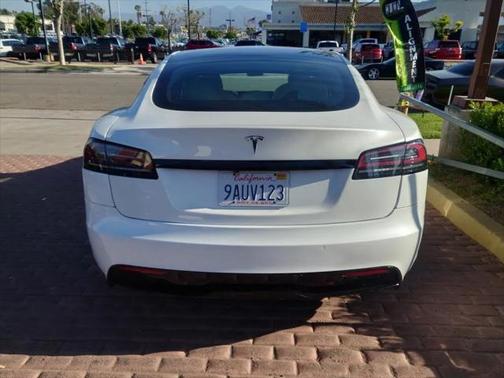 2022 Tesla Model S Base