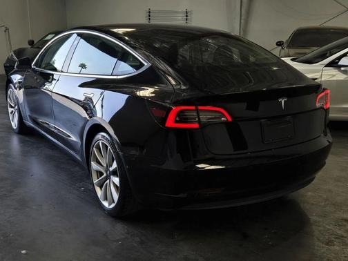 black 2019 Tesla Model 3 Standard Range